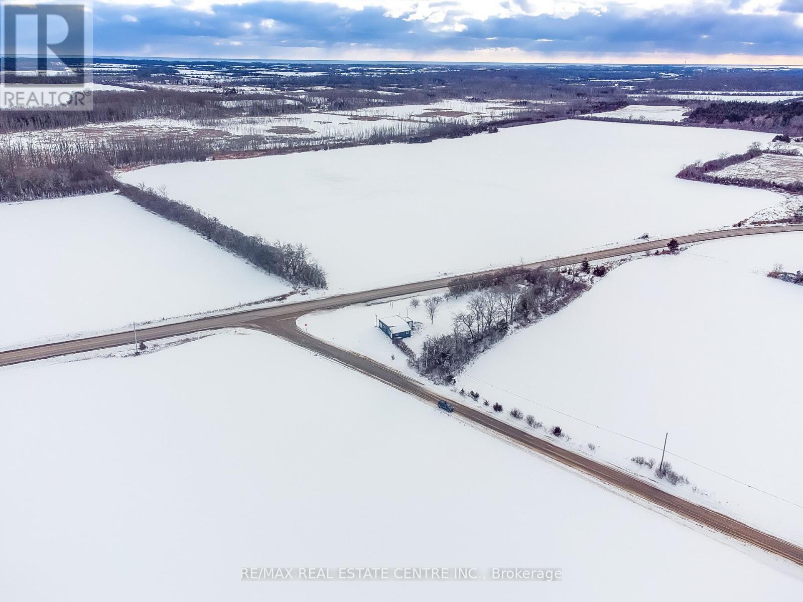 11 Melville Road, Prince Edward County, Ontario  K0K 1T0 - Photo 2 - X12162840