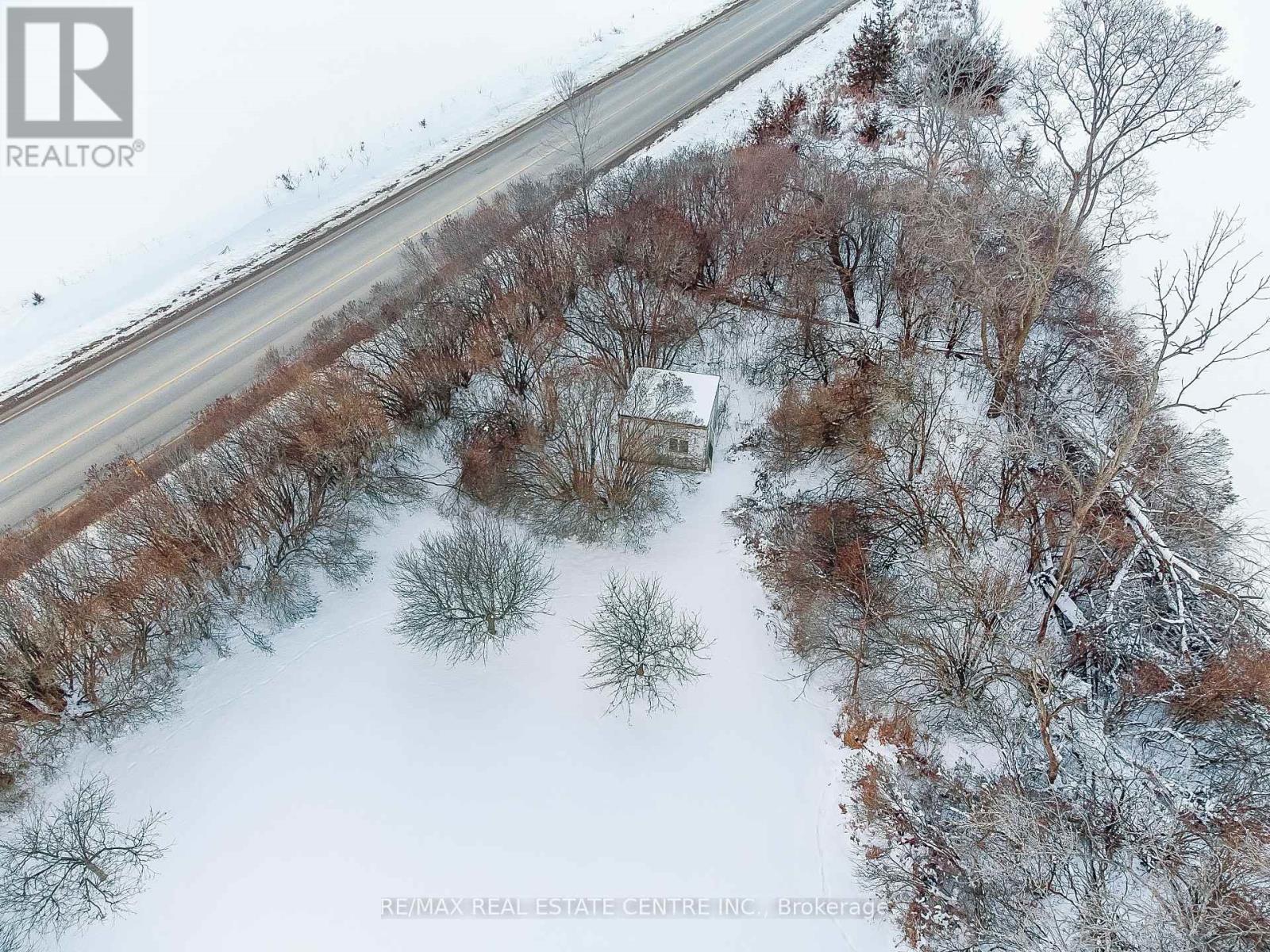 11 Melville Road, Prince Edward County, Ontario  K0K 1T0 - Photo 11 - X12162840