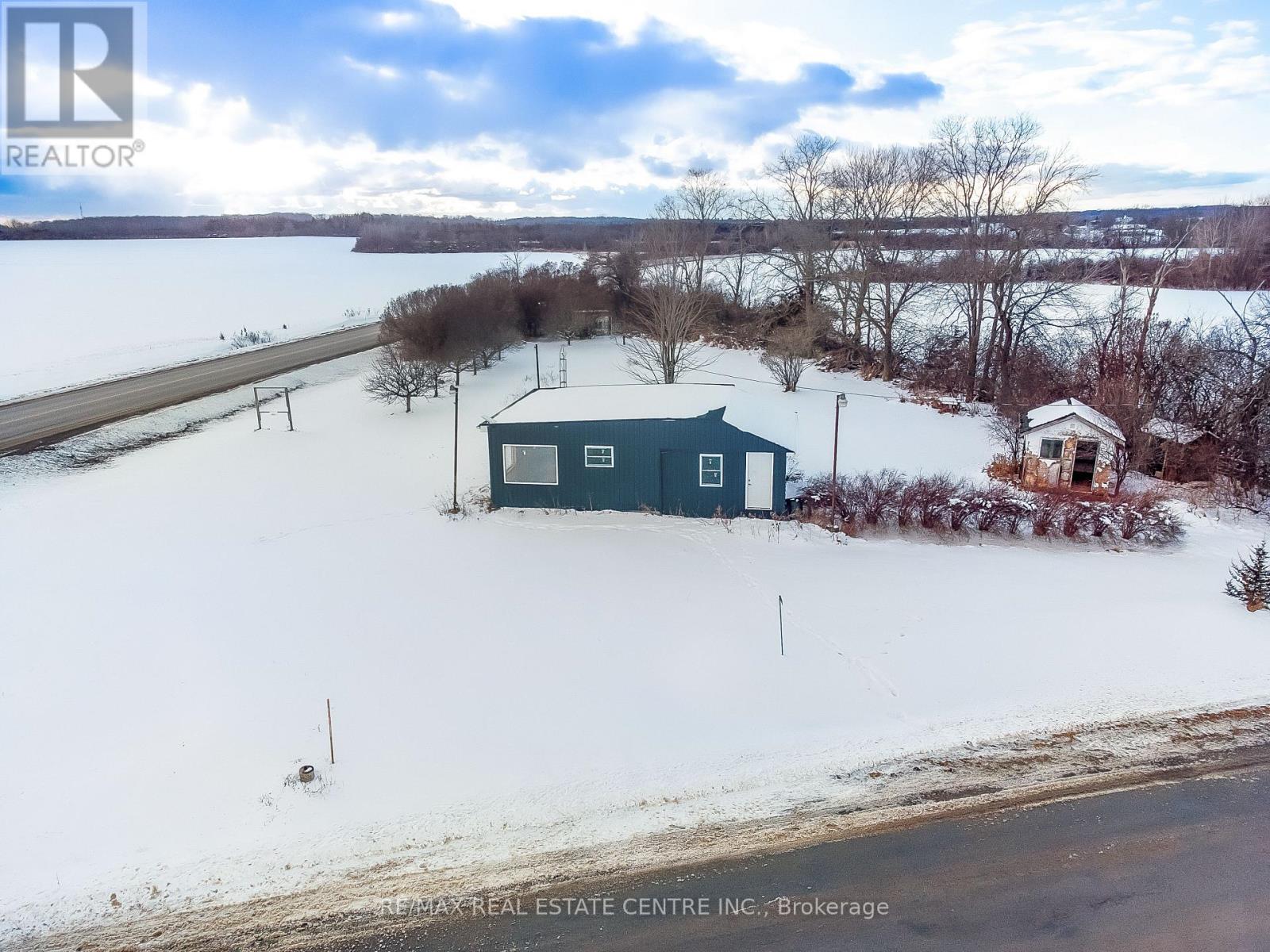 11 Melville Road, Prince Edward County, Ontario  K0K 1T0 - Photo 8 - X12162840