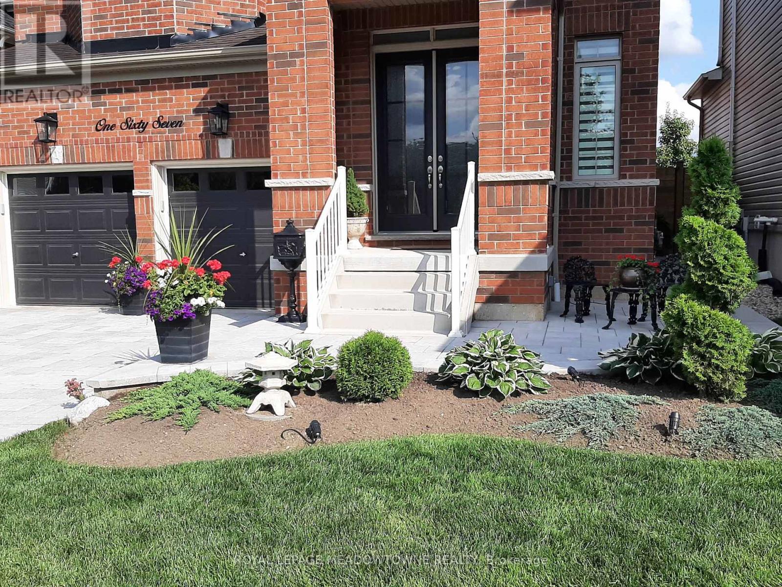 167 Edgar Bonner Avenue, Guelph/eramosa, Ontario  N0B 2K0 - Photo 2 - X12162926