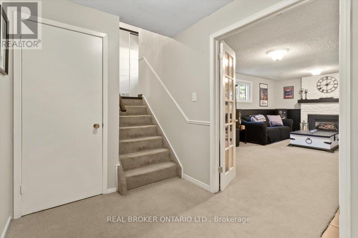 51 Southglen Road, Brantford, Ontario  N3R 6Z9 - Photo 23 - X12063332