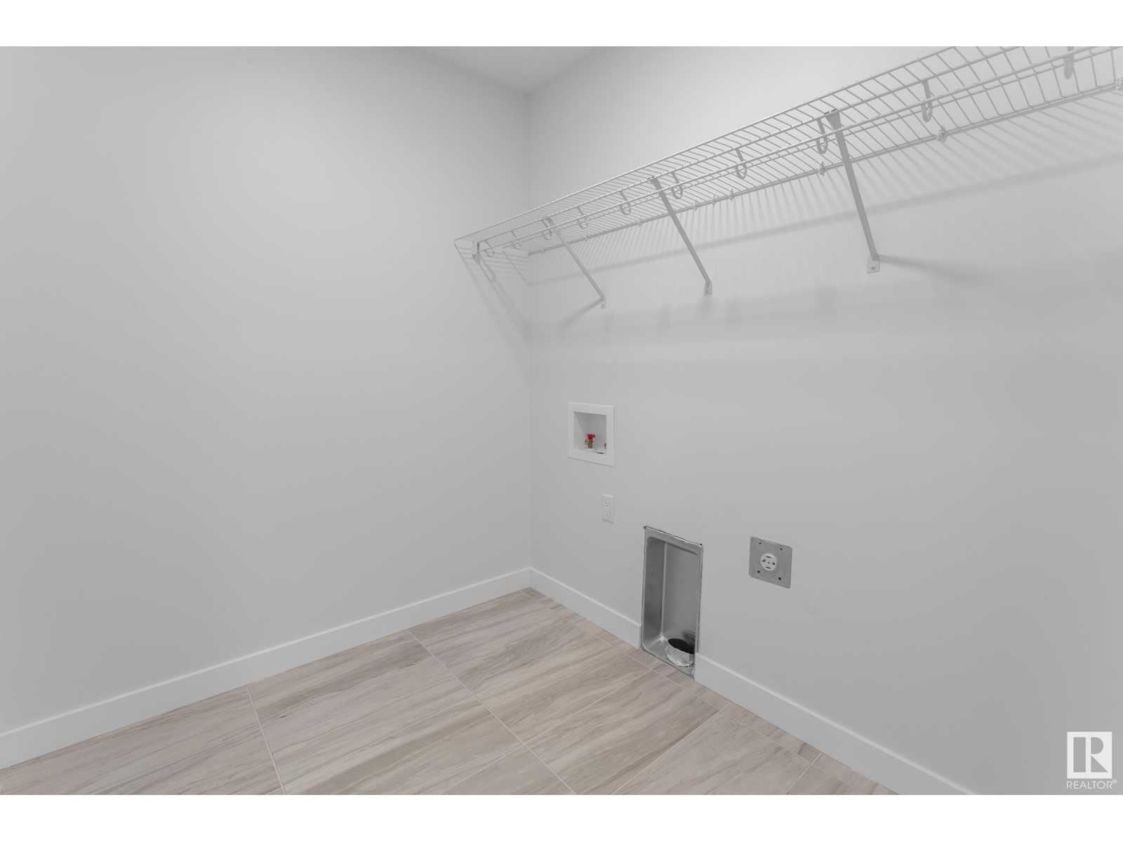 3553 Erlanger Li Nw, Edmonton, Alberta  T6M 1J5 - Photo 6 - E4437598