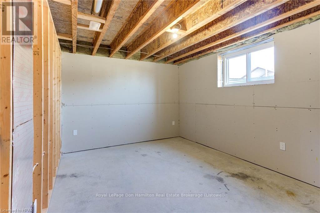 276 Queen Street S, North Perth, Ontario N0G 1B0 - Photo 28 - X11822992