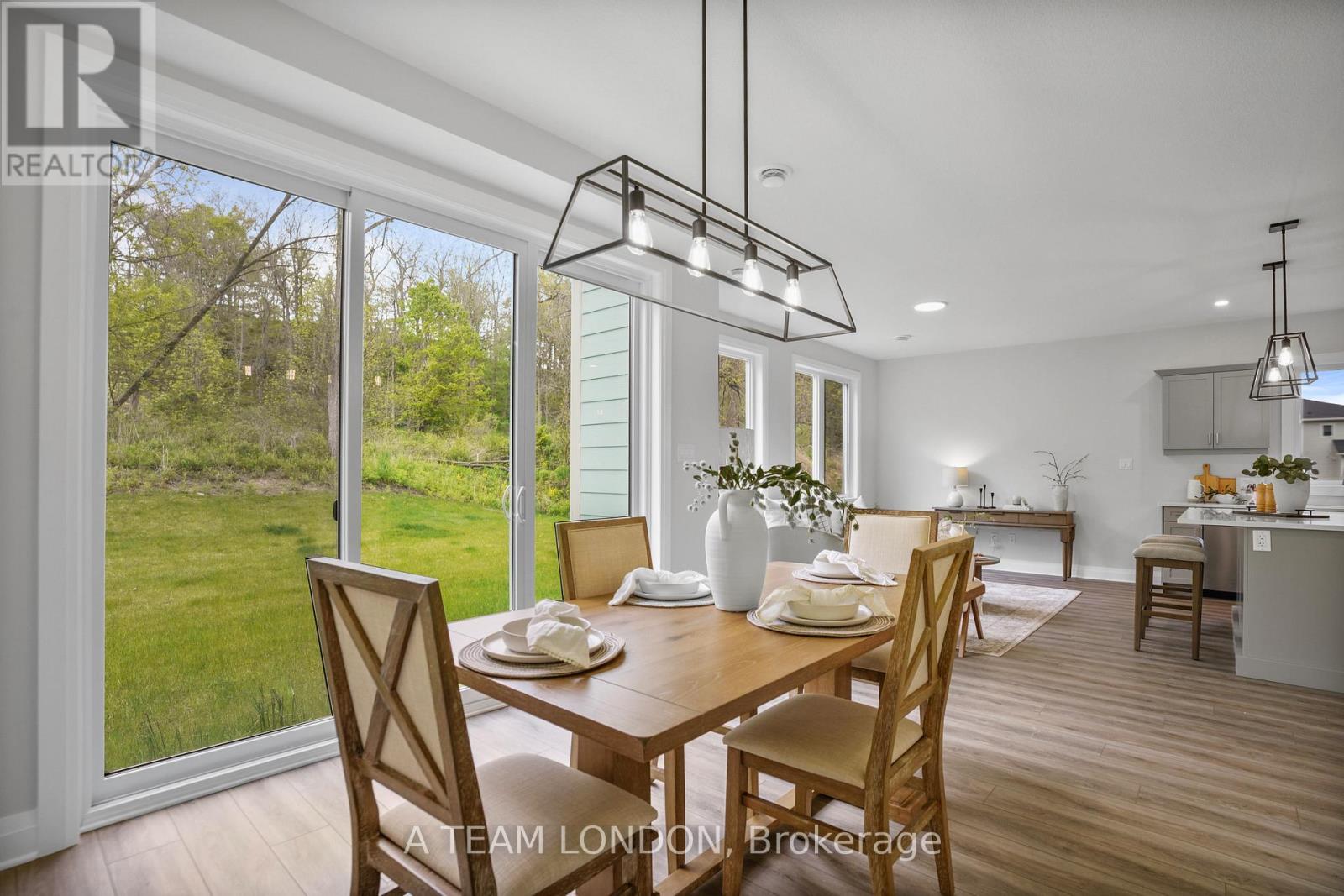 72 The Promenade, Central Elgin, Ontario  N5L 1C5 - Photo 17 - X12156555