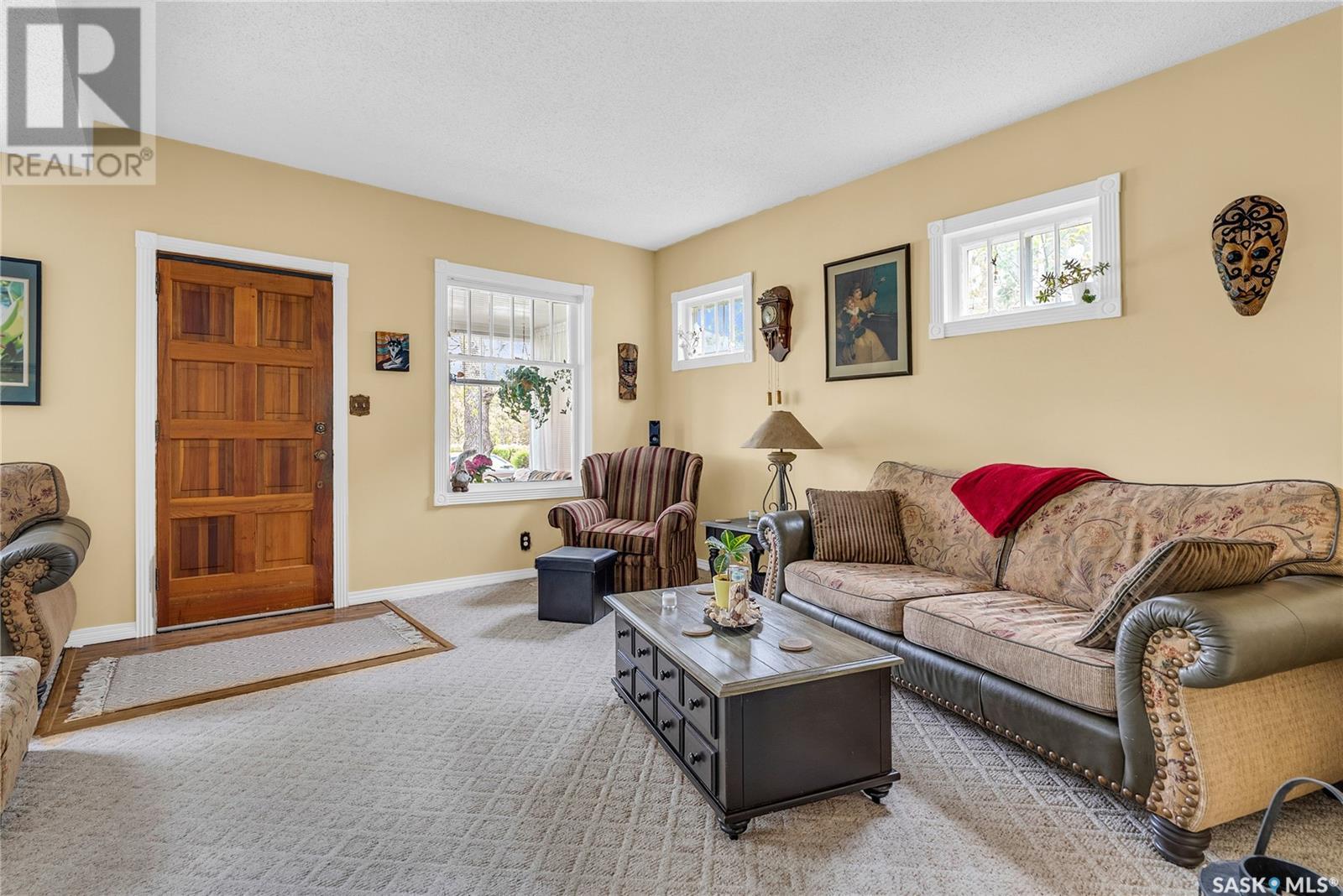 Property at 905 10th AVENUE N image 5
