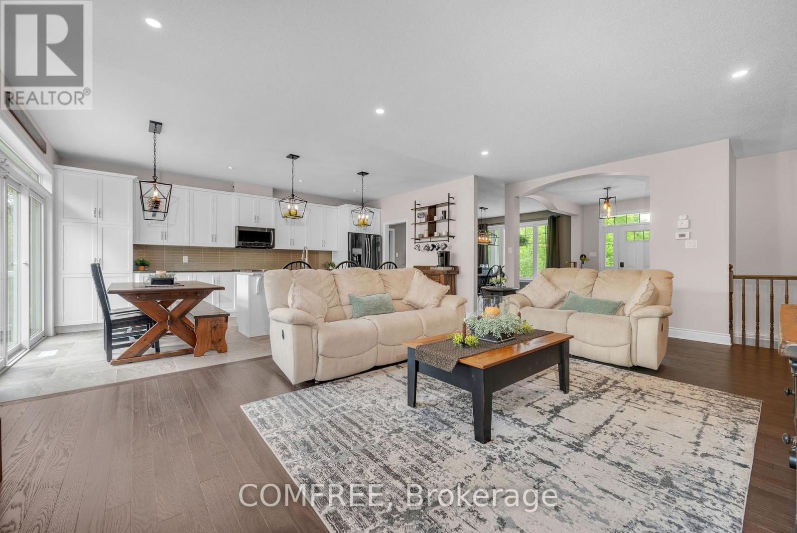 202 Denise Crescent, Beckwith, Ontario  K7C 0C4 - Photo 10 - X12128547