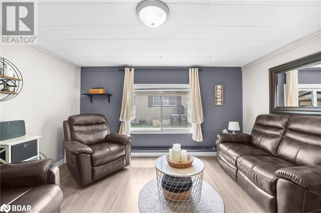16 Second Street, Angus, Ontario  L3W 0L4 - Photo 6 - 40728285