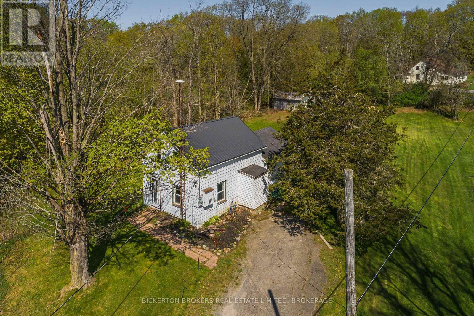 29 Maplegrove Road, Front Of Leeds & Seeleys Bay, Ontario  K7G 2V3 - Photo 41 - X12163211