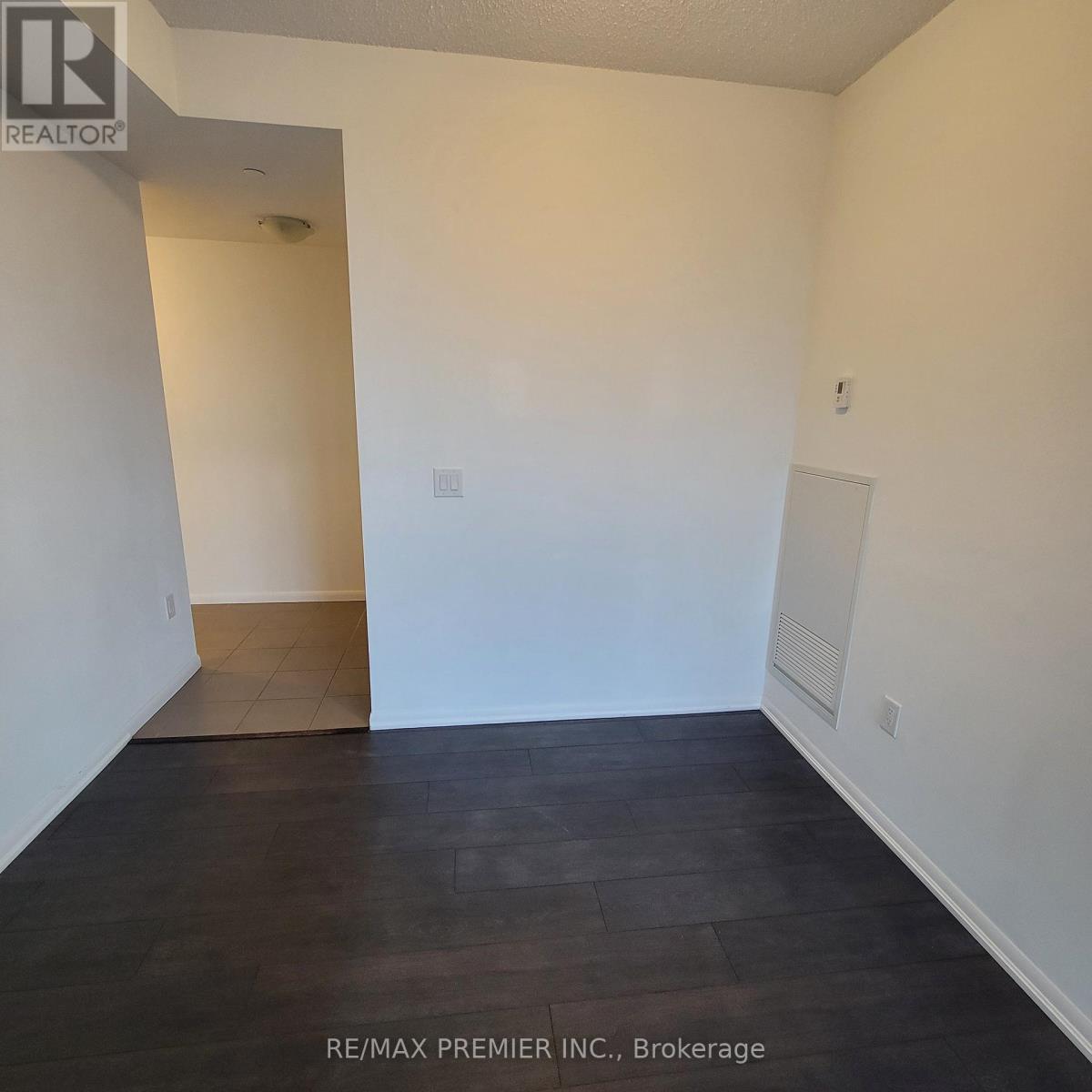 1807 - 830 Lawrence Avenue, Toronto, Ontario  M6A 1C3 - Photo 4 - W12144874