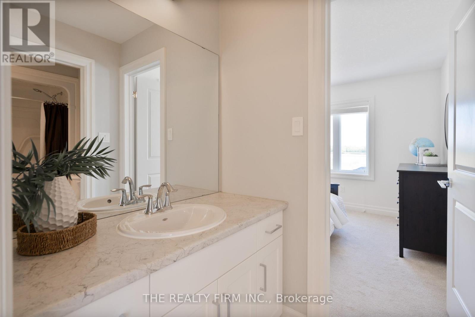 6520 Crown Grant Road, London South (South V), Ontario  N6P 0A8 - Photo 20 - X12163207