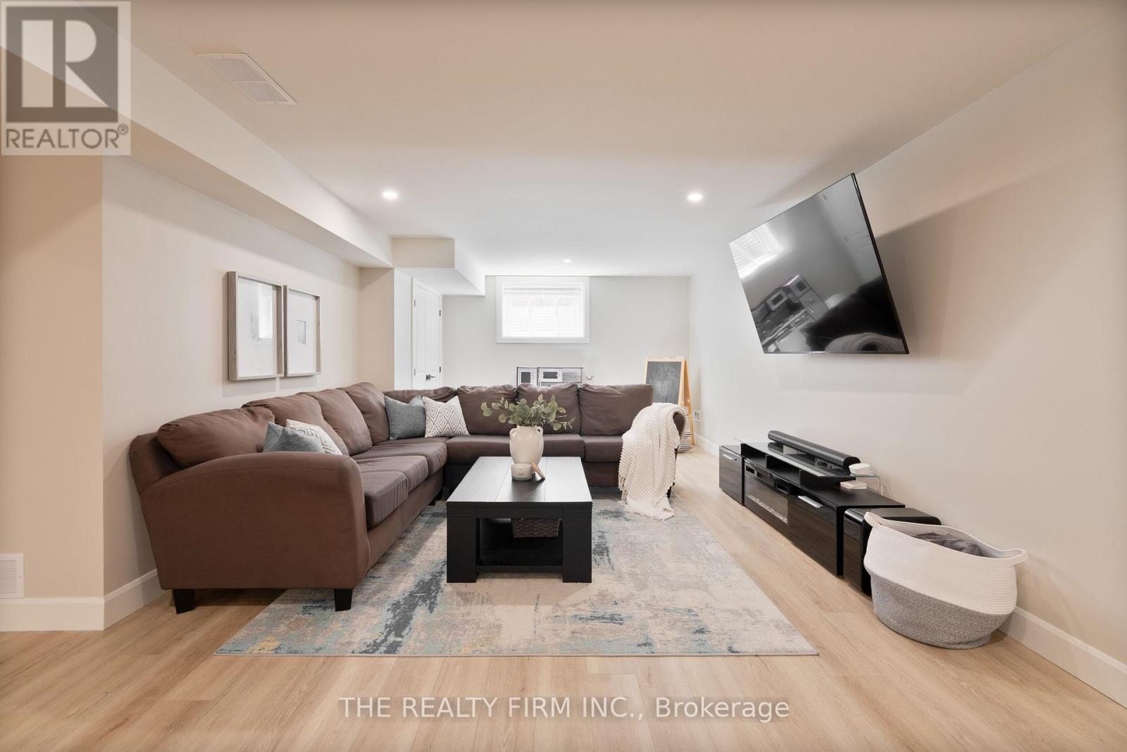 6520 Crown Grant Road, London South (South V), Ontario  N6P 0A8 - Photo 31 - X12163207