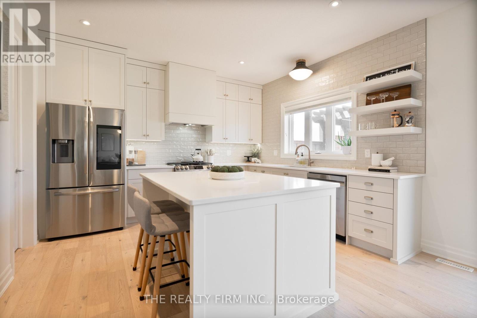 6520 Crown Grant Road, London South (South V), Ontario  N6P 0A8 - Photo 9 - X12163207