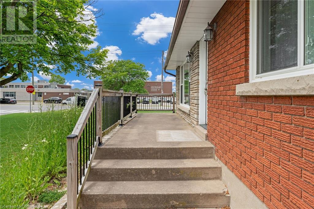 Property at 162 RYERSON Street image 5