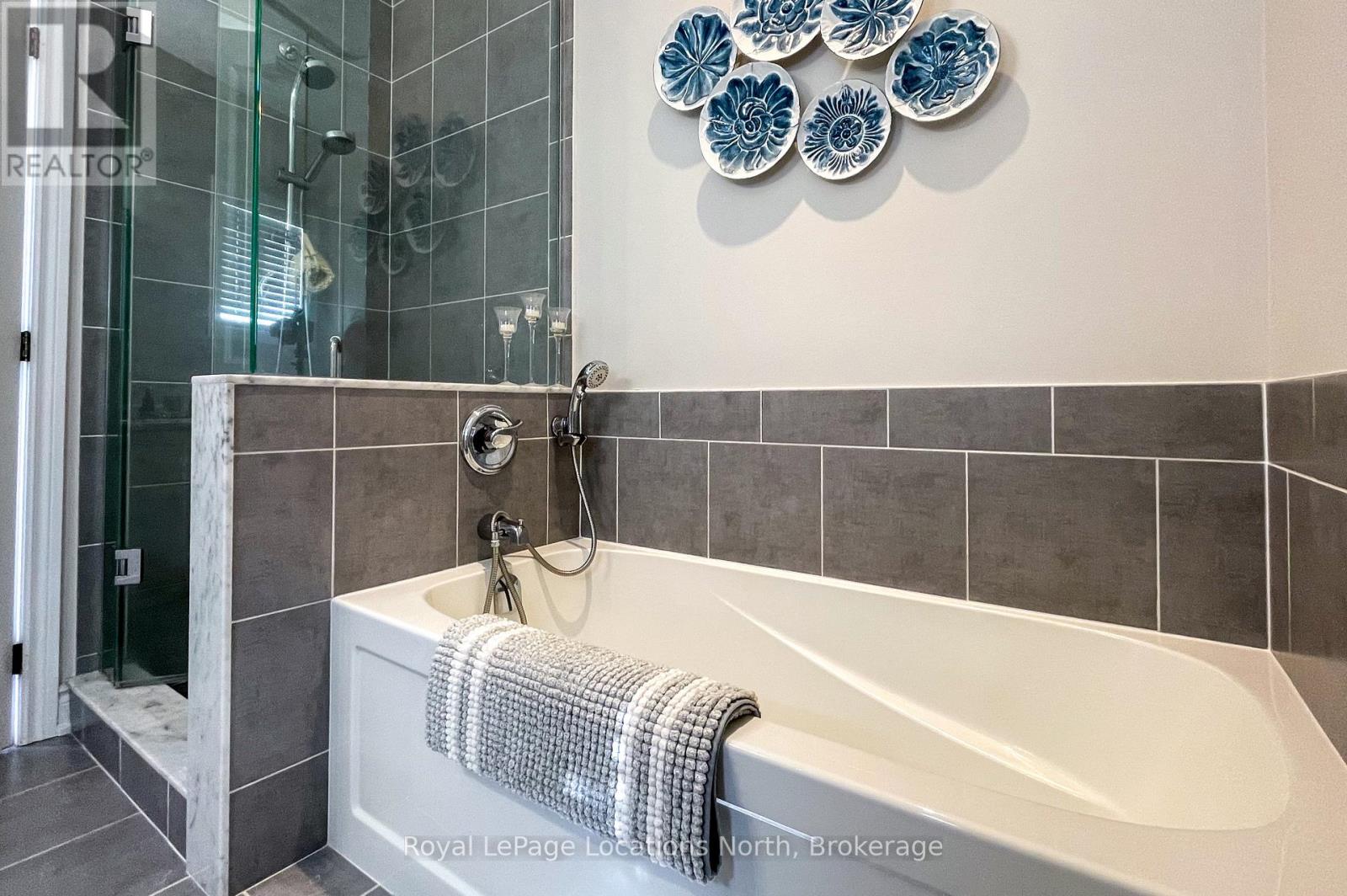 15 Patchell Court, Springwater, Ontario L0M 1P0 - Photo 25 - S12043916