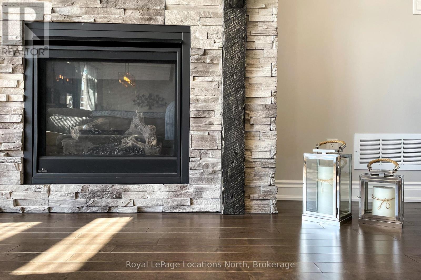 15 Patchell Court, Springwater, Ontario L0M 1P0 - Photo 8 - S12043916