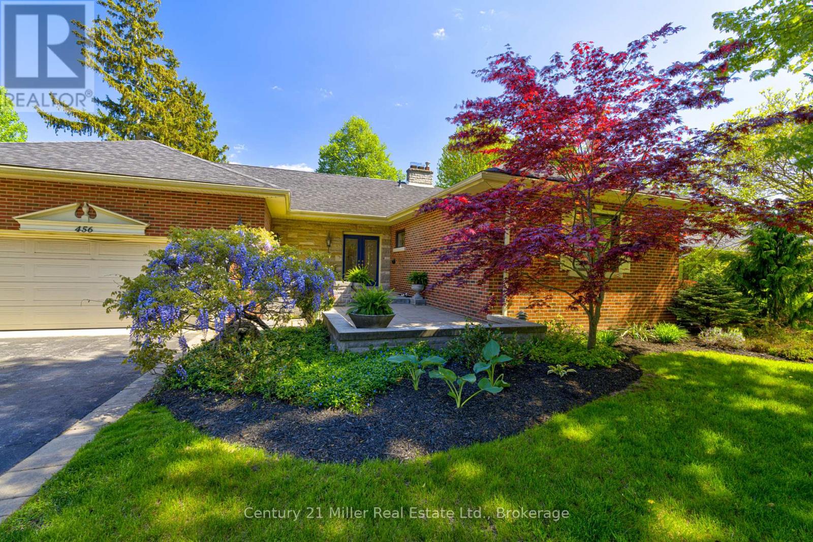 456 Townsend Avenue, Burlington, Ontario  L7T 2A8 - Photo 2 - W12163131