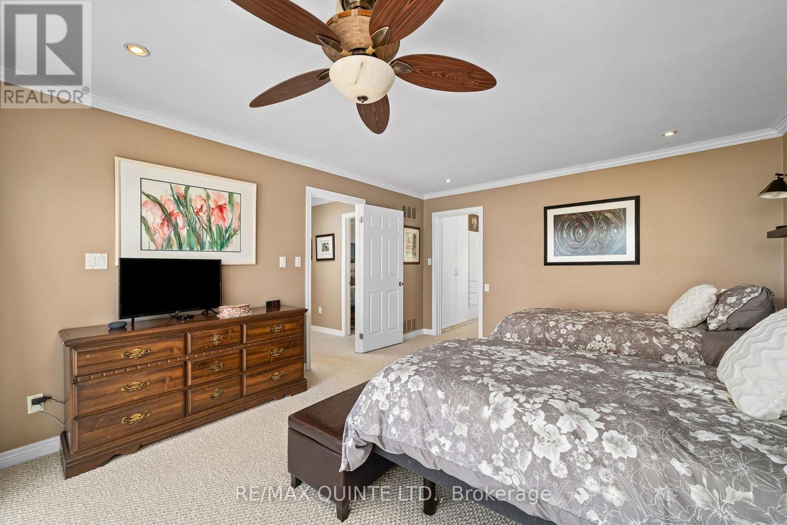 17035 Loyalist Parkway, Prince Edward County, Ontario K0K 3L0 - Photo 23 - X12160890