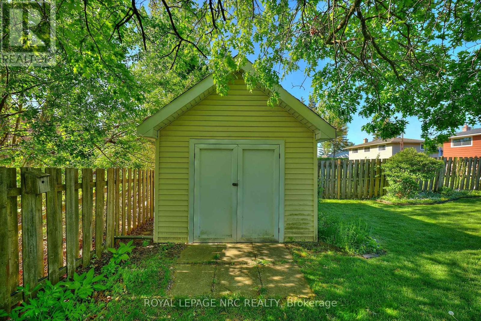 88 Royal Oak Drive, Welland, Ontario  L3C 5V9 - Photo 29 - X12163199