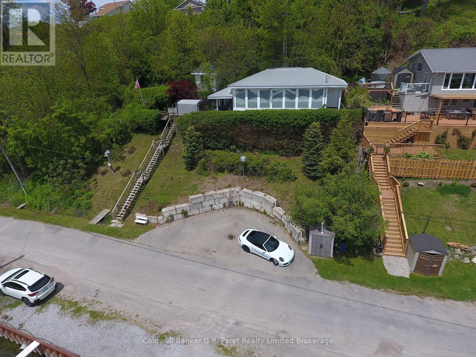 61 Bluewater Avenue, Norfolk, Ontario  N0E 1P0 - Photo 24 - X12163159