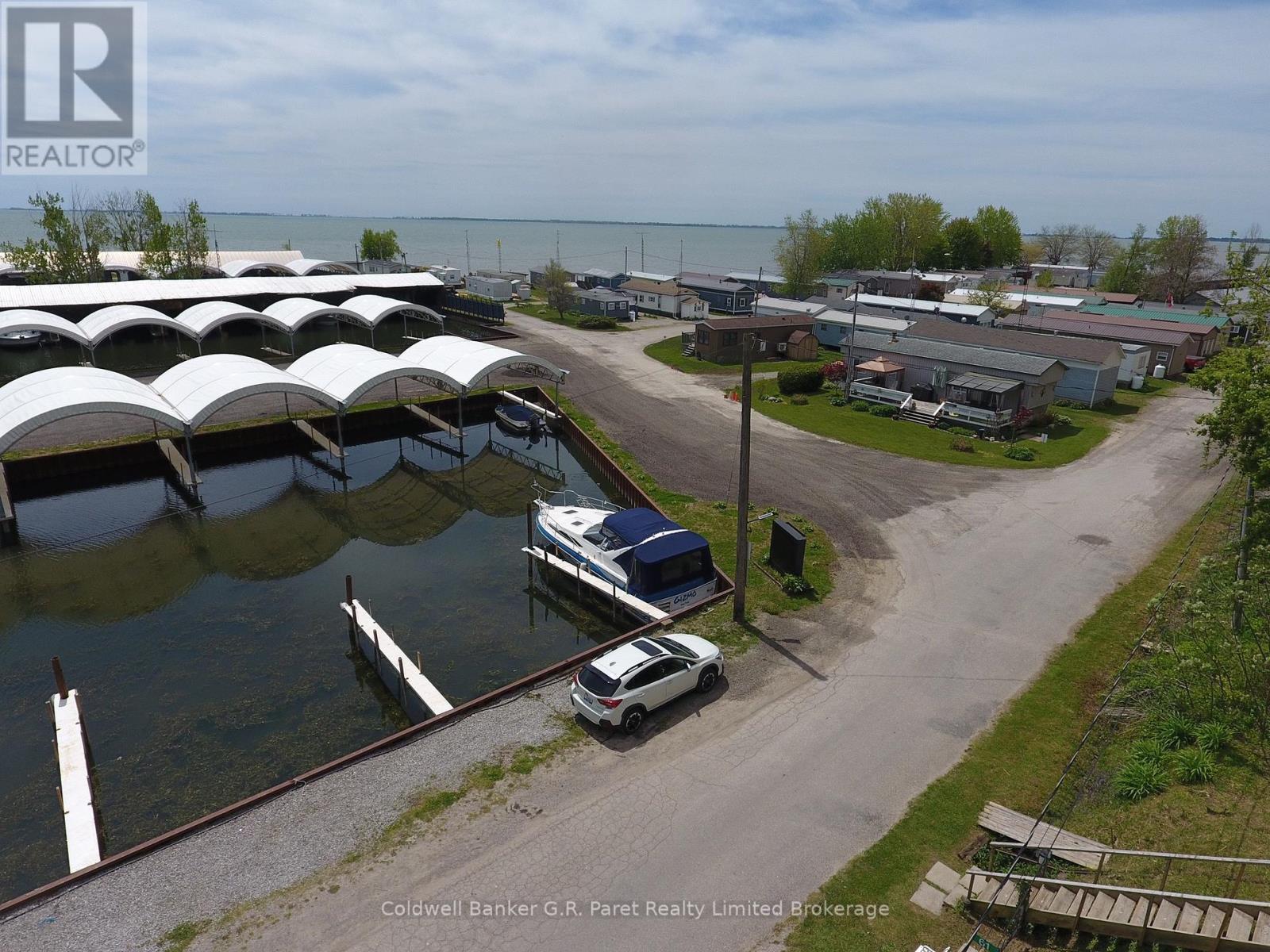 61 Bluewater Avenue, Norfolk, Ontario  N0E 1P0 - Photo 26 - X12163159