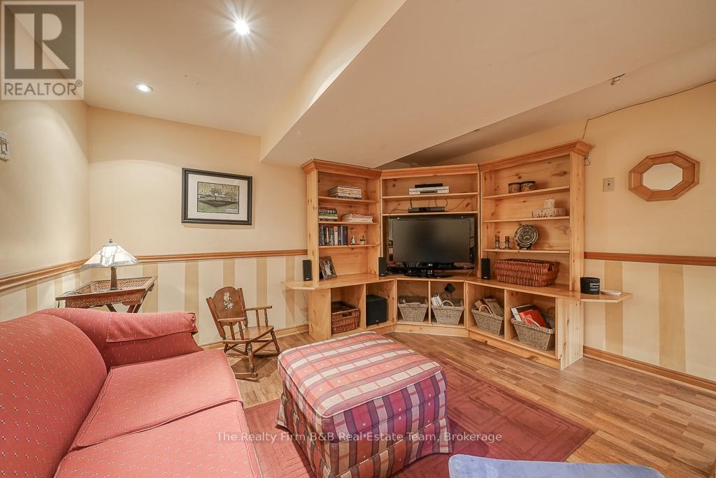 659 Springbank Avenue N, Woodstock, Ontario  N4T 1E3 - Photo 32 - X12163190