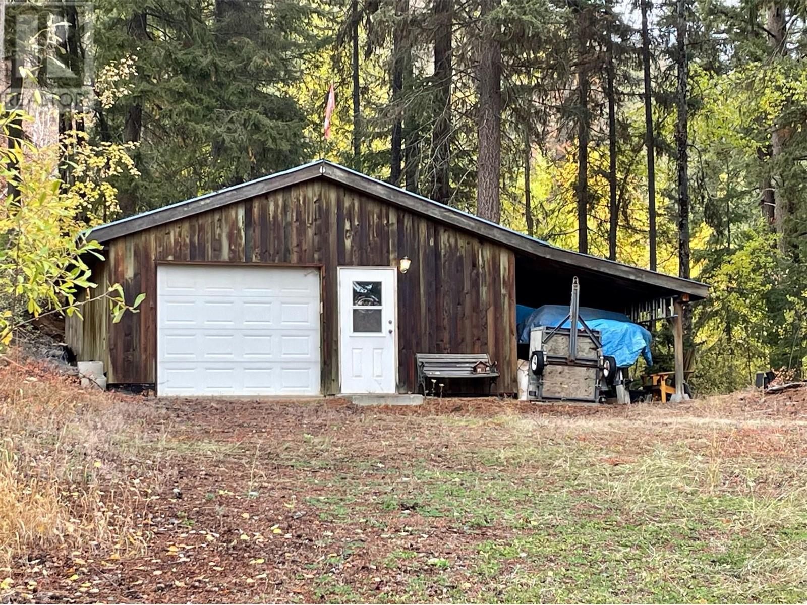 8200 GUN LAKE WEST Road, Gold Bridge, BC V0K1P0