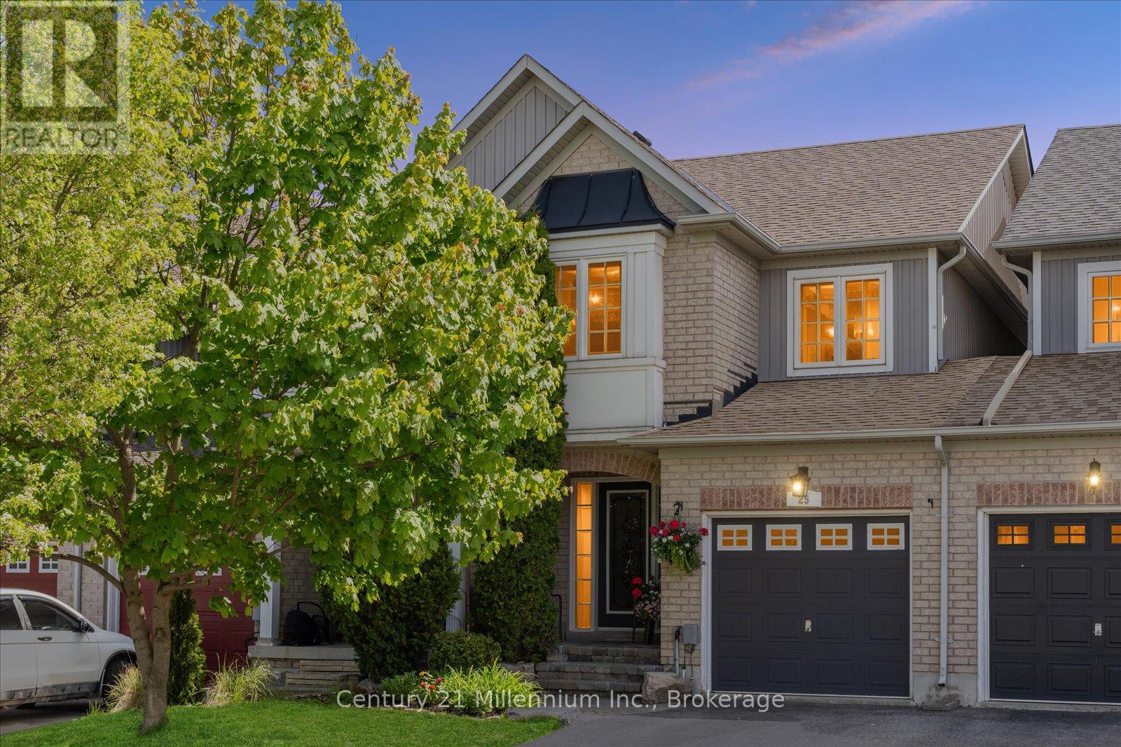 25 HAMMILL HEIGHTS, East Gwillimbury, Ontario
