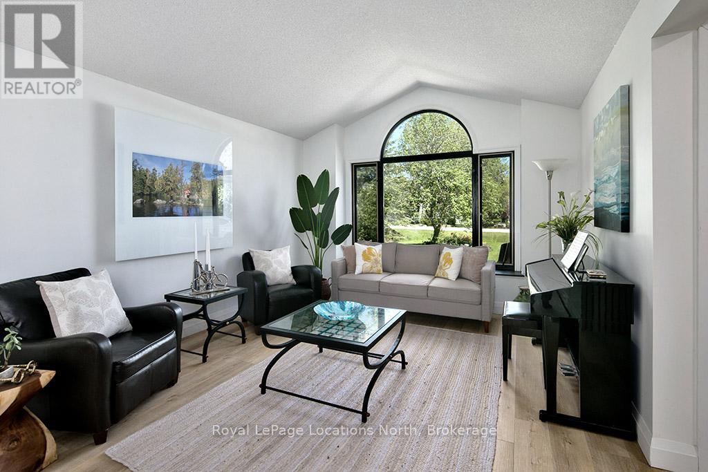 16 Trails End, Collingwood, Ontario  L9Y 5B1 - Photo 8 - S12163214