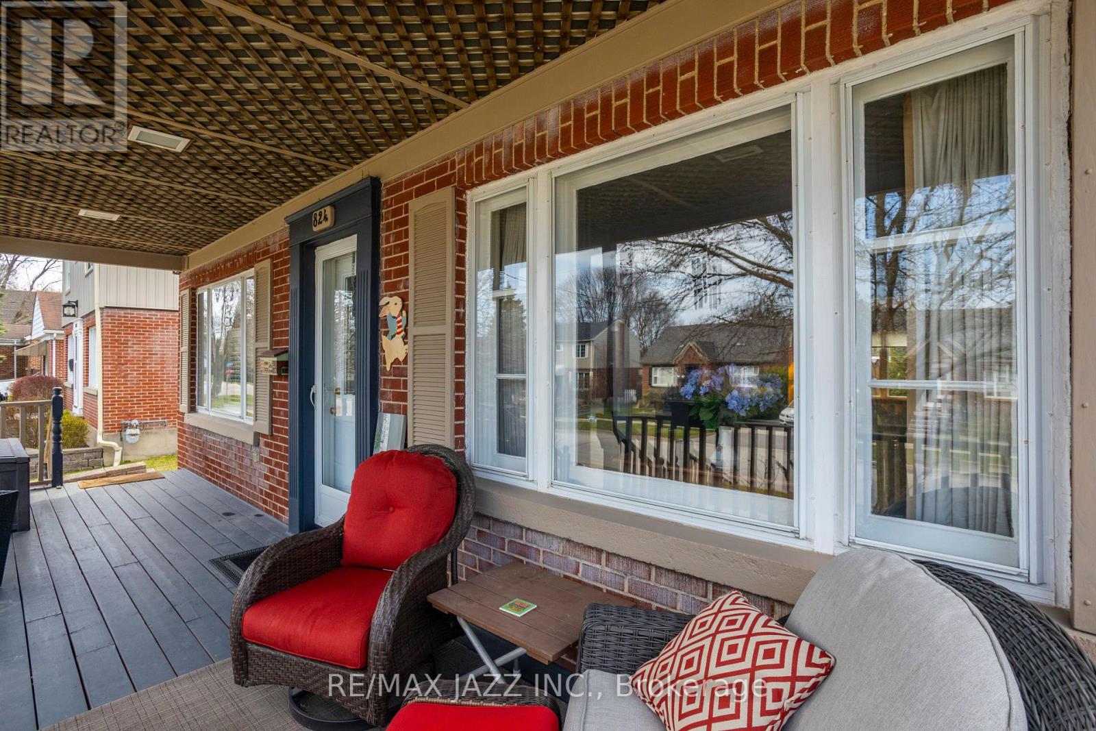 Property at 824 MASSON STREET image 5