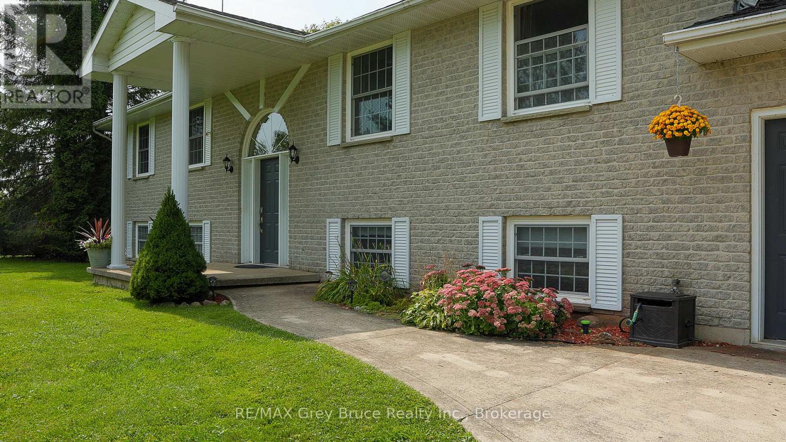 397810 Concession Rd 10, Meaford, Ontario  N4K 5N8 - Photo 6 - X12163138