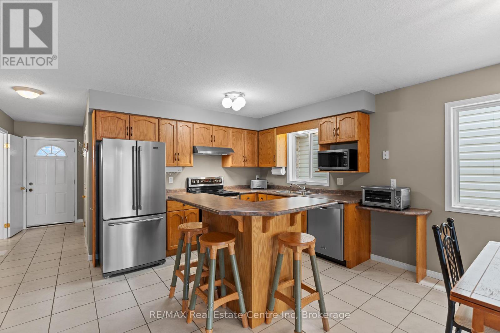139 Gosling Gardens, Guelph, Ontario  N1G 5E6 - Photo 17 - X12163220