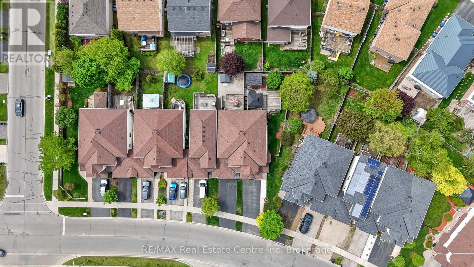 139 Gosling Gardens, Guelph, Ontario  N1G 5E6 - Photo 3 - X12163220
