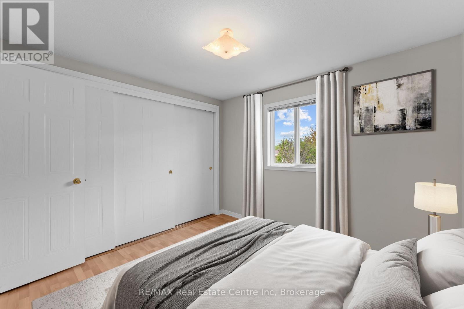 137 Gosling Gardens, Guelph, Ontario  N1G 5E6 - Photo 33 - X12163233