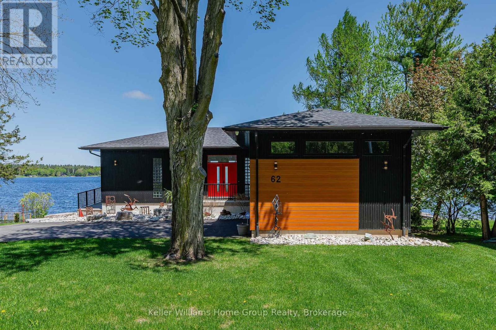 62 Third Line Road, Centre Wellington, Ontario  N0B 1J0 - Photo 3 - X12163251