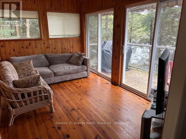 1023 Cassia Lane, Minden Hills, Ontario  K0M 2K0 - Photo 4 - X12163279
