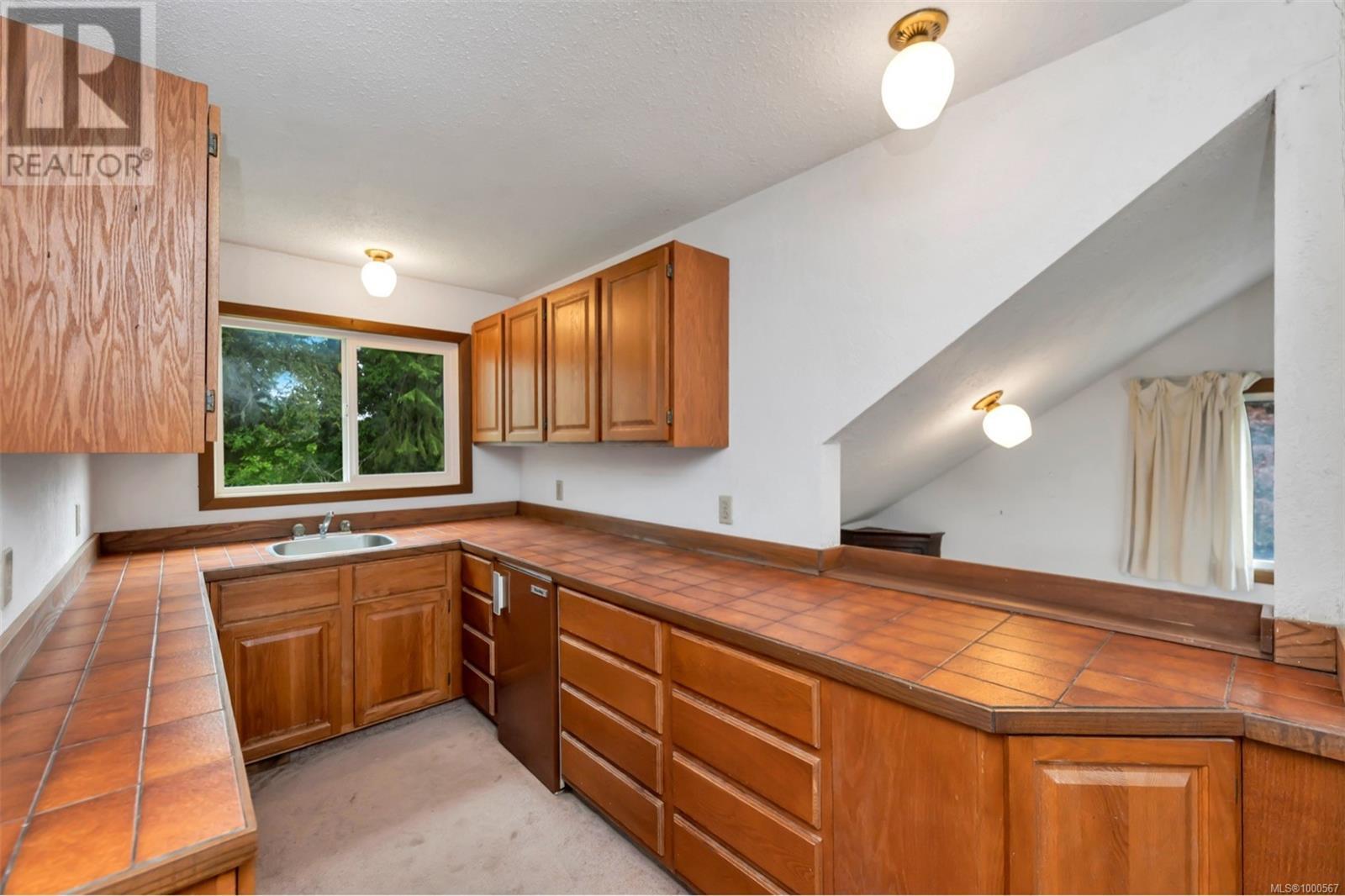 Property at 2130 Cowichan Bay Rd image 3
