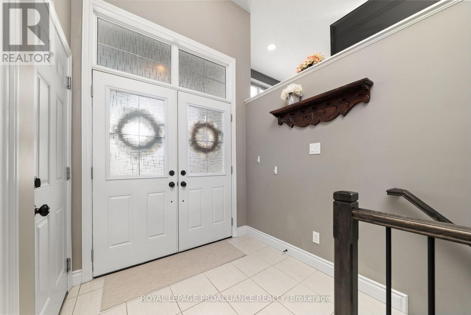 Property at 23 FREEDOM CRESCENT image 3