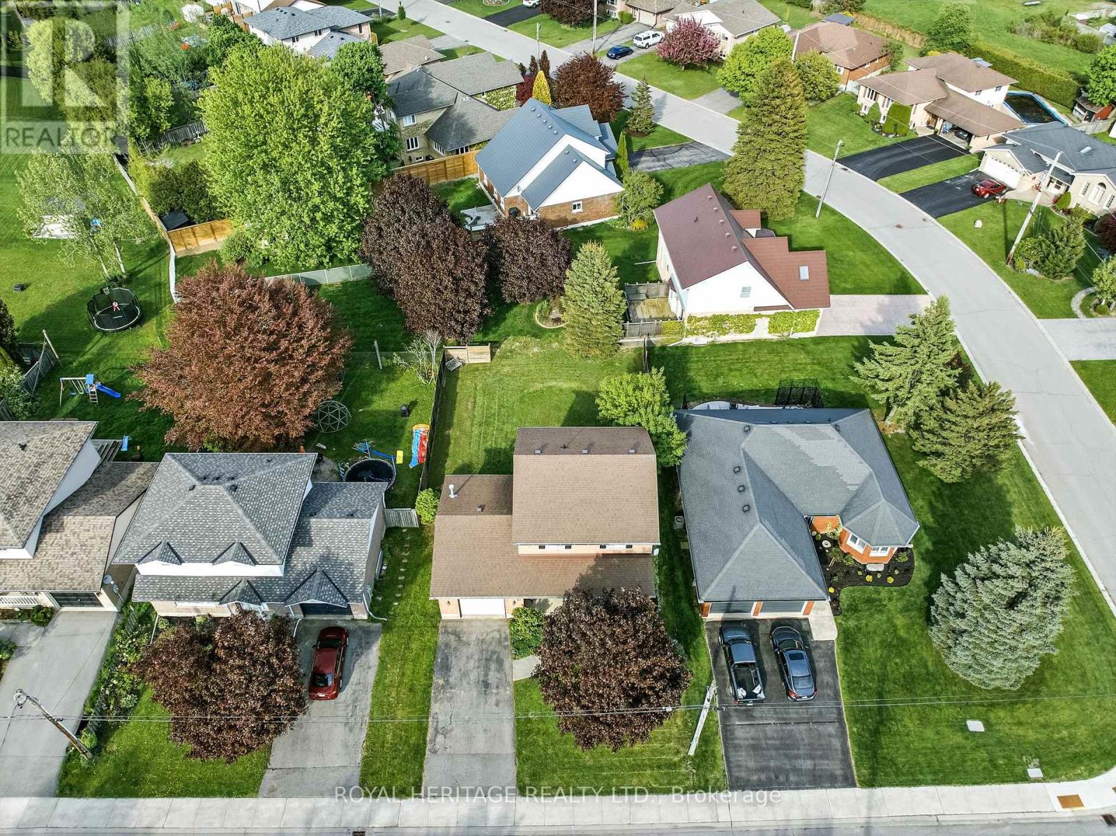 83 Pinnacle Street N, Brighton, Ontario  K0K 1H0 - Photo 3 - X12163198