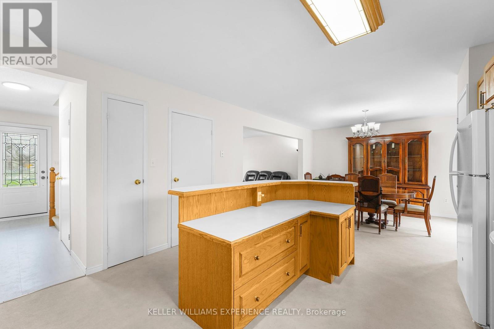 190 Centre Street, Essa (Angus), Ontario  L0M 1B0 - Photo 13 - N12163065
