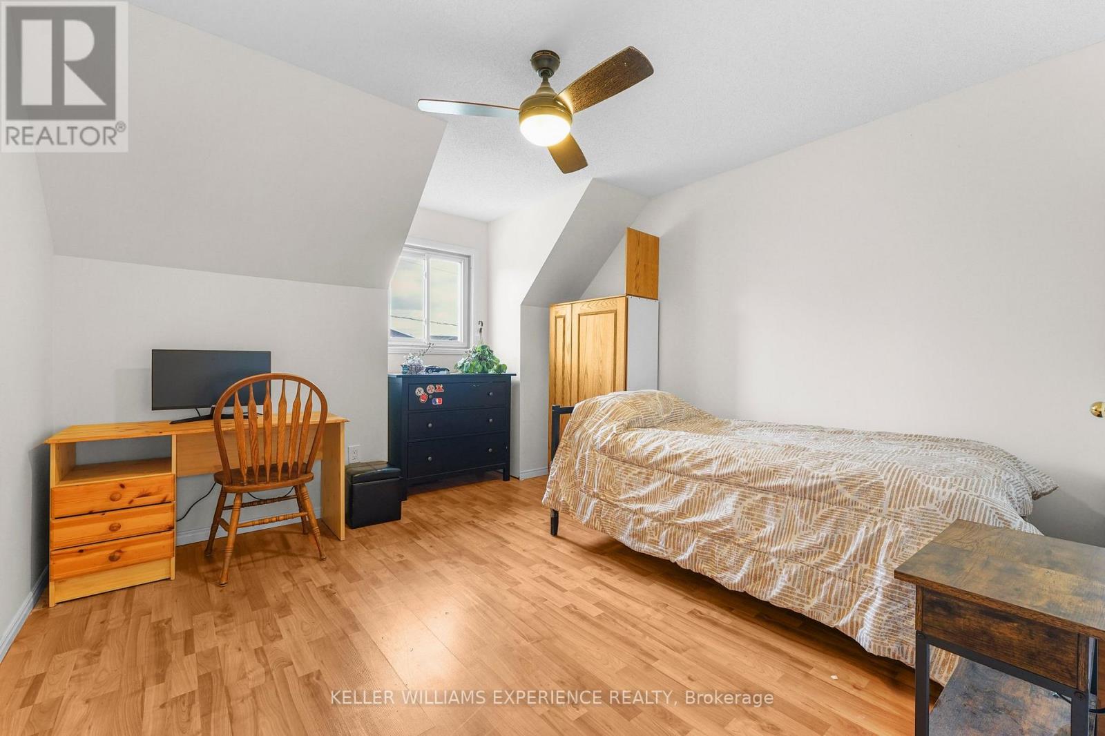 190 Centre Street, Essa (Angus), Ontario  L0M 1B0 - Photo 19 - N12163065