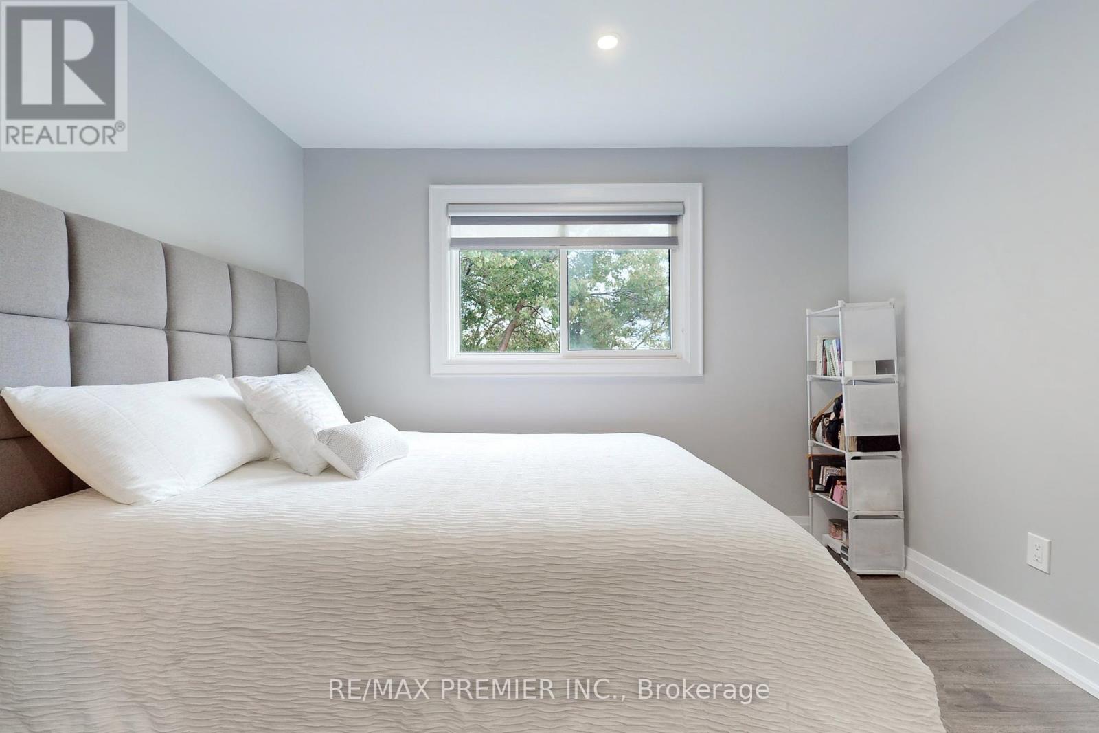 75 Fox Run, Barrie (Letitia Heights), Ontario  L4N 5L6 - Photo 26 - S12163039