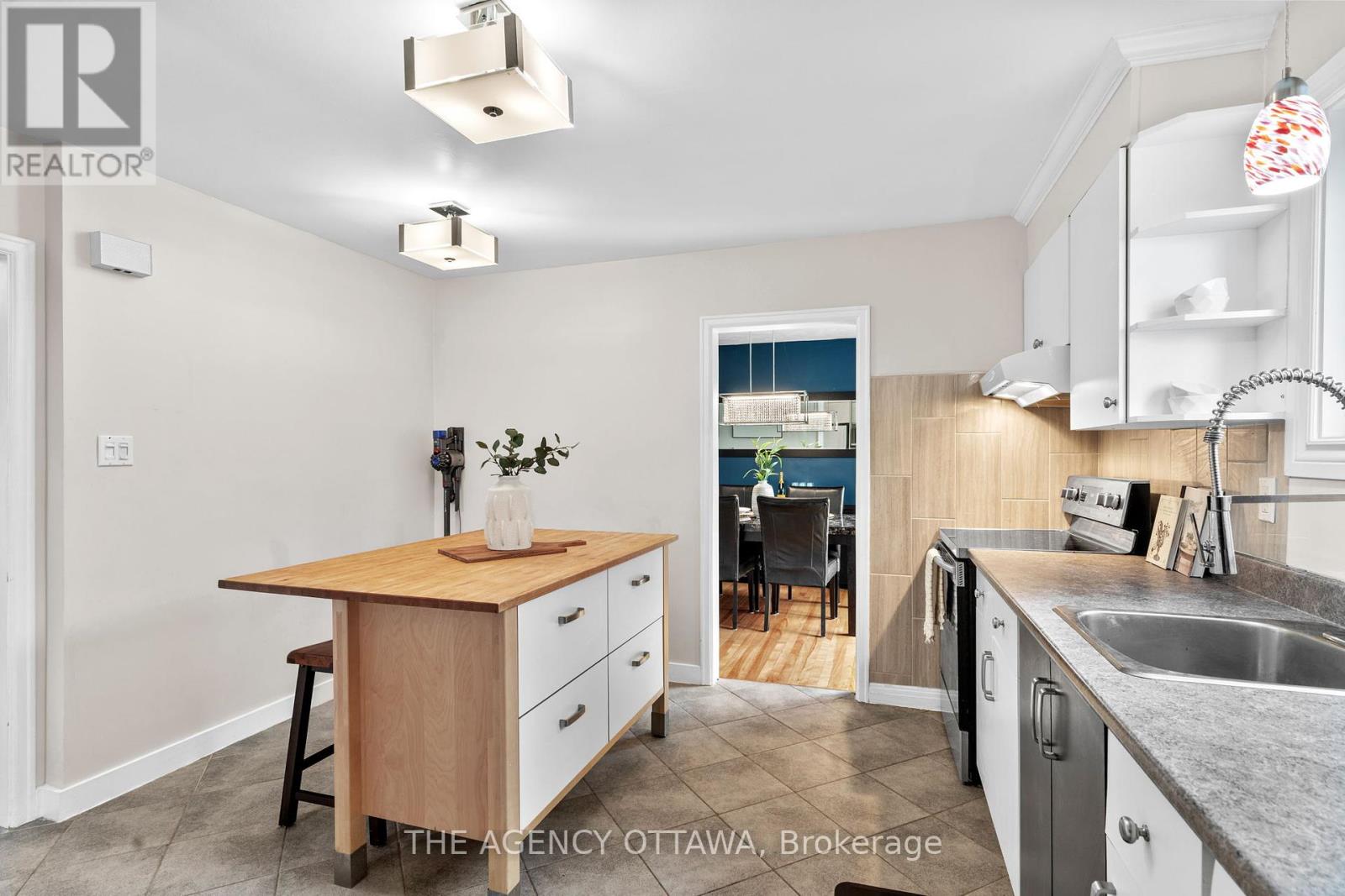 659 Alesther Street, Ottawa, Ontario  K1K 1H8 - Photo 12 - X12163151