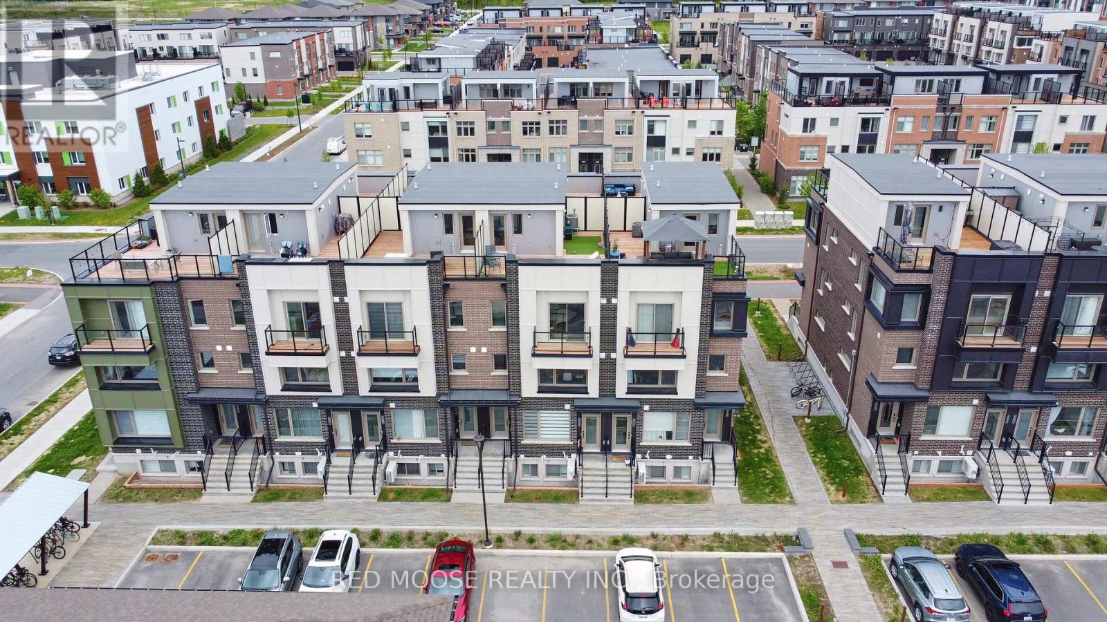 515 Takamose Private, Ottawa, Ontario  K1K 5A5 - Photo 32 - X12163234
