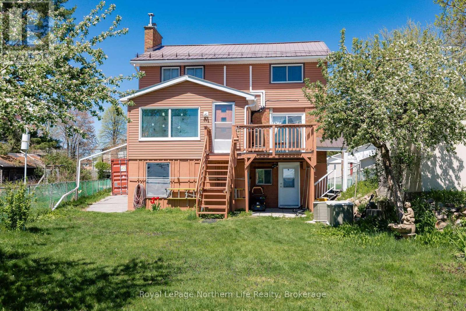 Property at 653 LAKESHORE DRIVE image 3