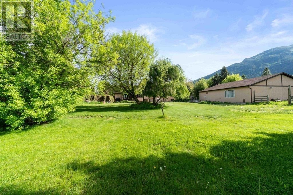 3194 Johnson Road, Salmon Arm, BC V1E3E6