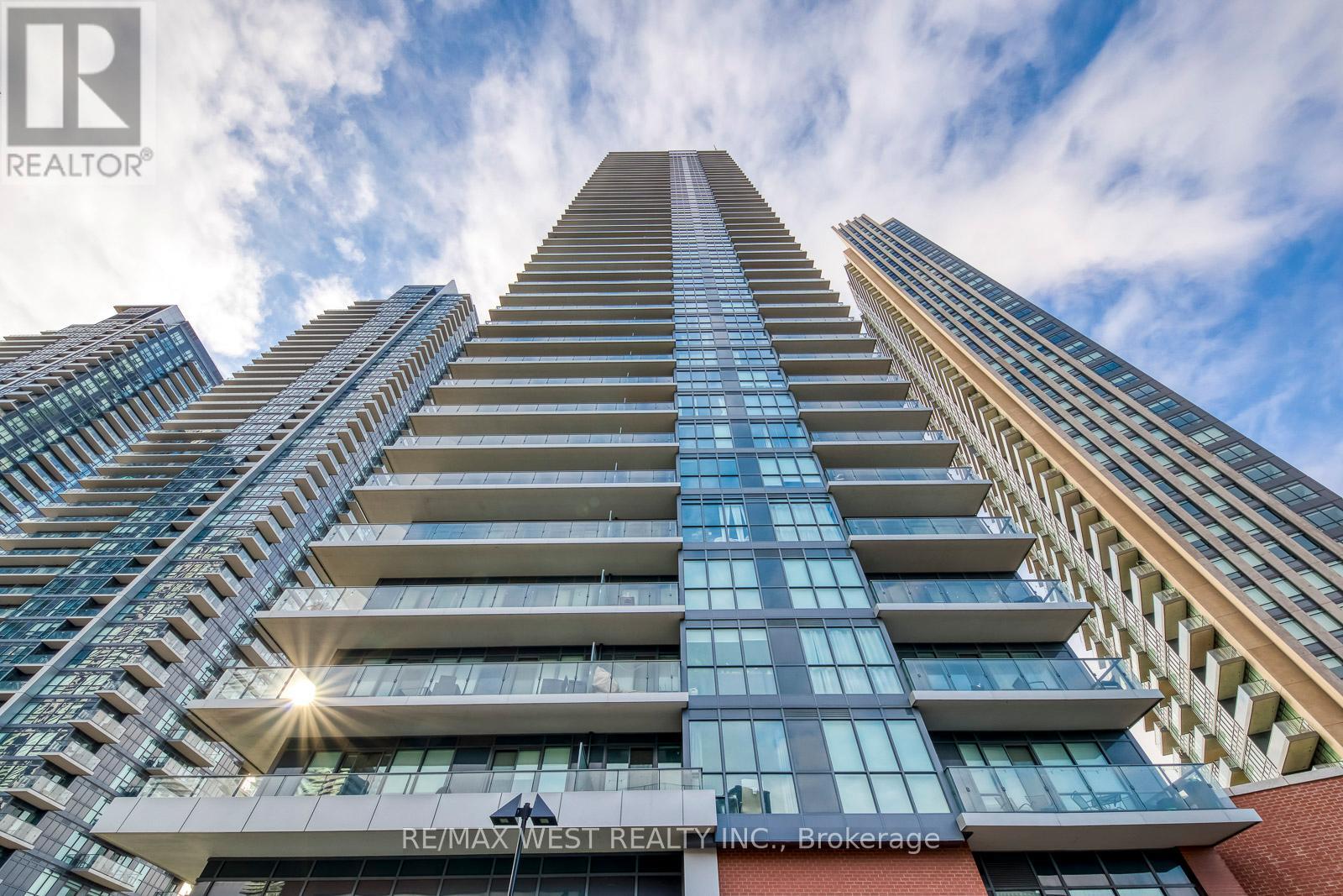 3205 - 10 Park Lawn Road, Toronto, Ontario  M8Y 3H8 - Photo 1 - W12162976