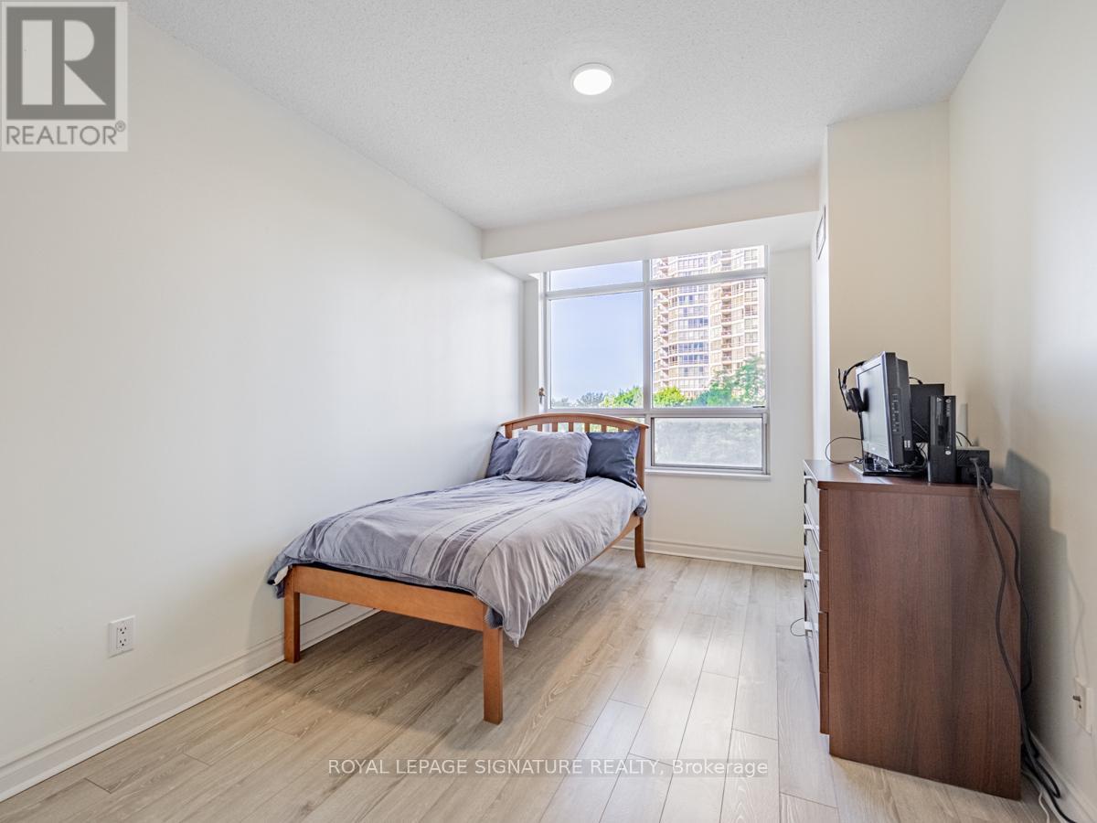 413 - 35 Kingsbridge Garden Circle, Mississauga, Ontario  L5R 3Z5 - Photo 16 - W12162982