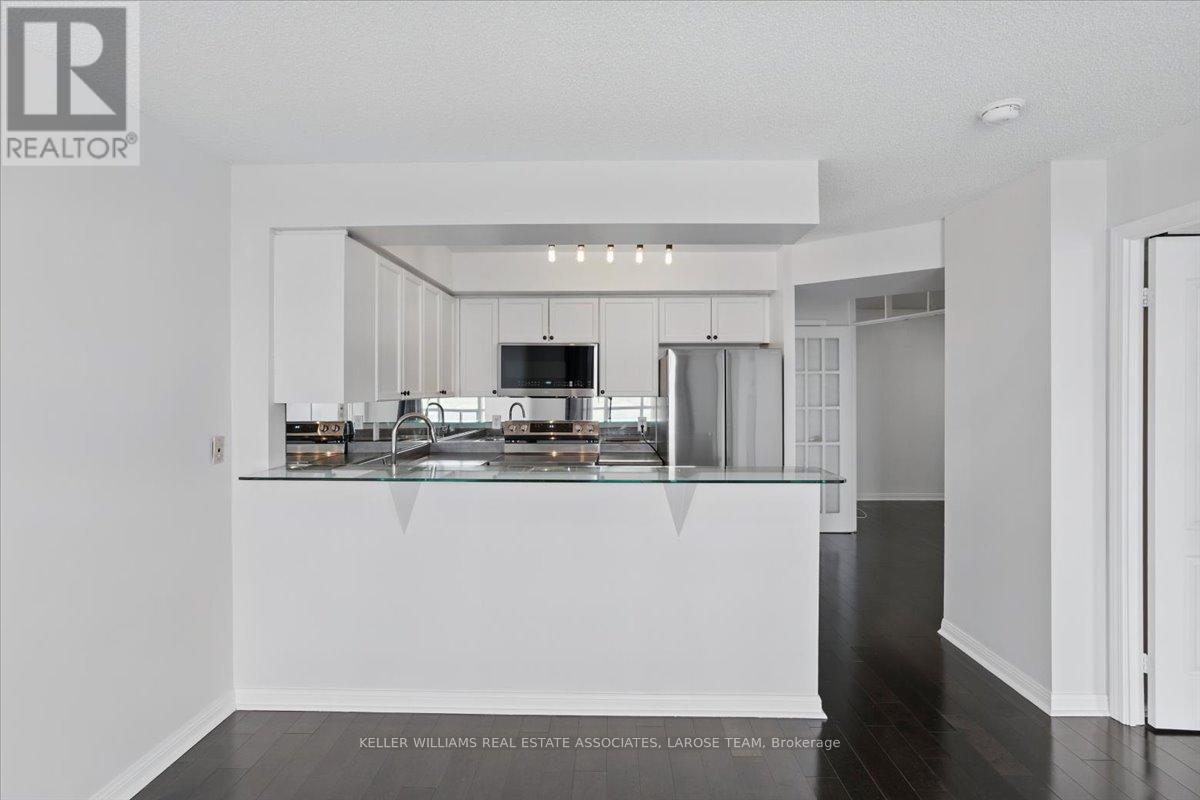 609 - 1150 Parkwest Place, Mississauga (Lakeview), Ontario  L5E 3K4 - Photo 10 - W12162984