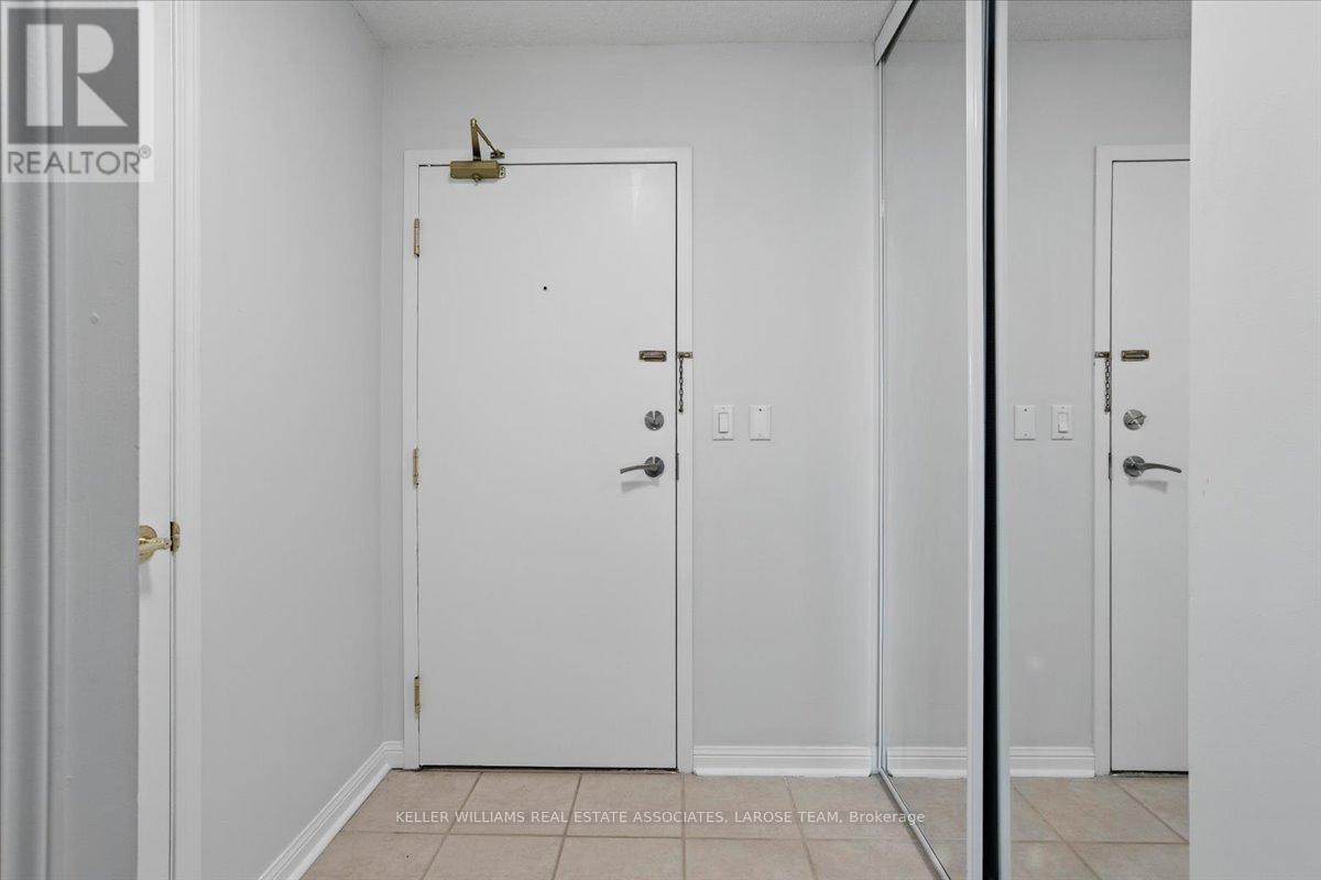 609 - 1150 Parkwest Place, Mississauga (Lakeview), Ontario  L5E 3K4 - Photo 6 - W12162984