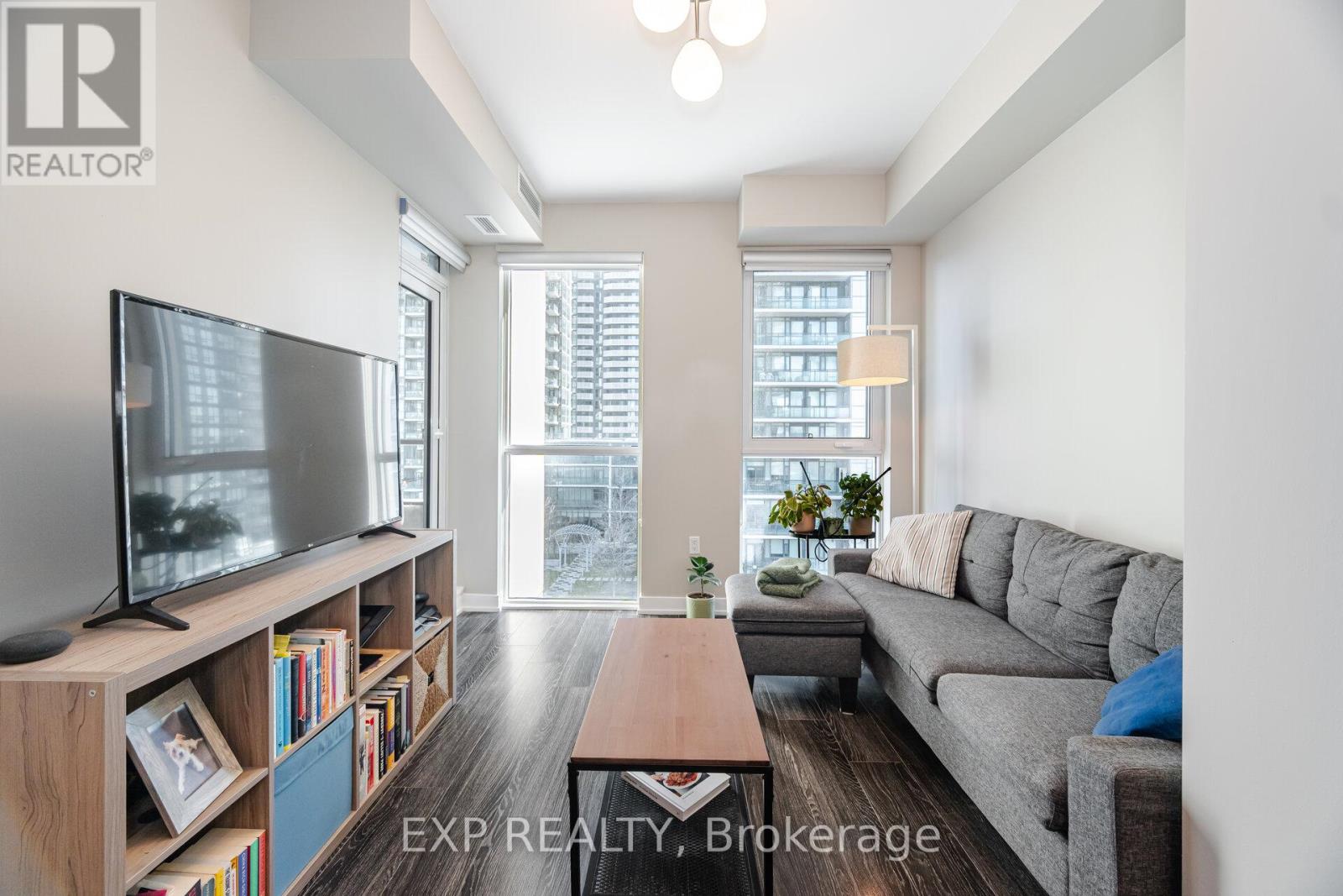 916 - 4055 Parkside Village Drive, Mississauga, Ontario  L5B 0K8 - Photo 12 - W12163027